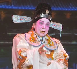 戏曲髯口为什么不会掉胡子